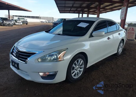 2014 Nissan Altima 2.5/2.5 S/2.5 Sl/2.5 Sv z USA, uszkodzony, nr VIN 1N4AL3AP3EN378323